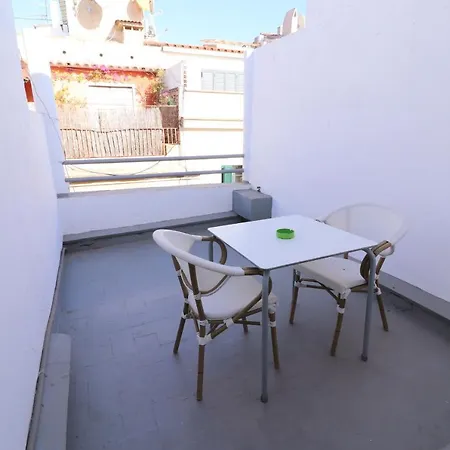 Ibiza Hotel *
