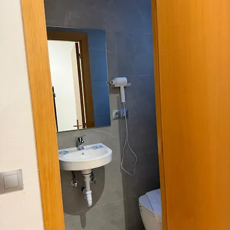 Ibiza Hotel *