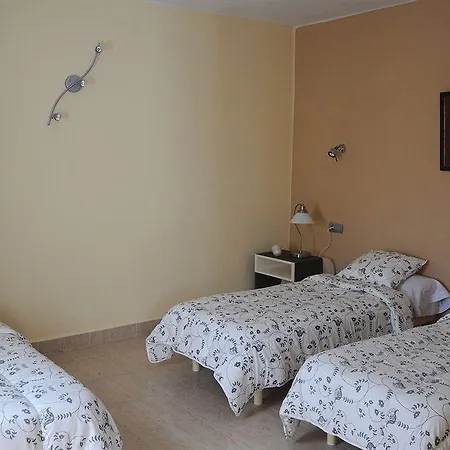 Ibiza Hotel *